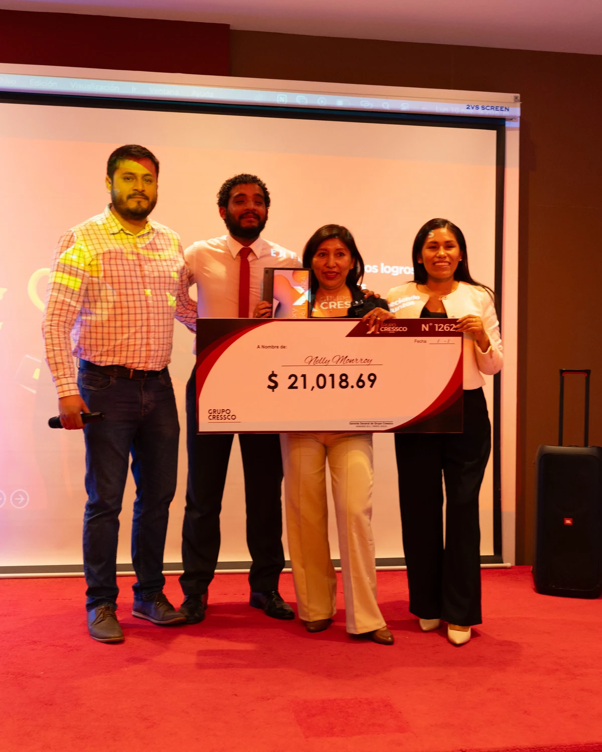 Premiación a asesores de Grupo Cressco